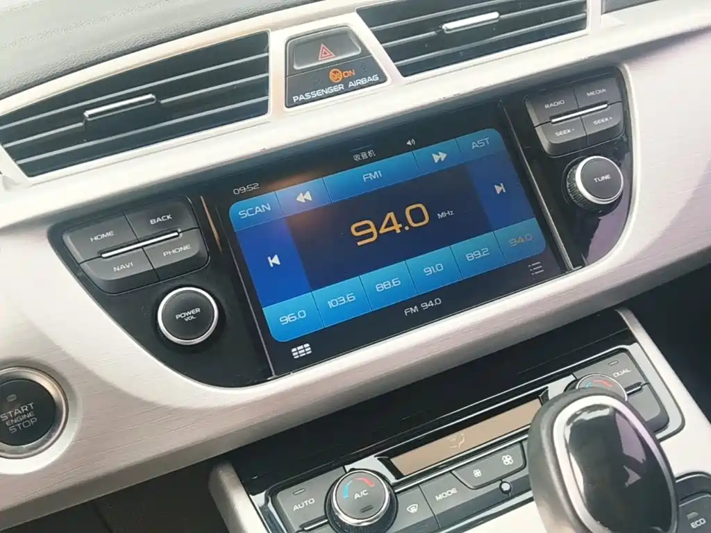 Geely Boyue — миниатюра 13