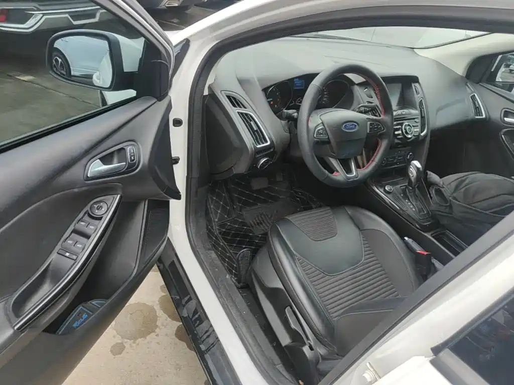 Ford Focus — миниатюра 16