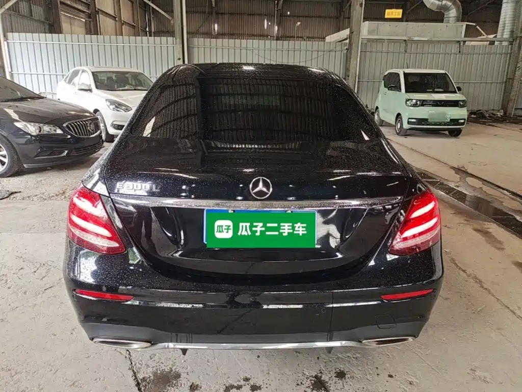 Mercedes-Benz E-Class — миниатюра 6