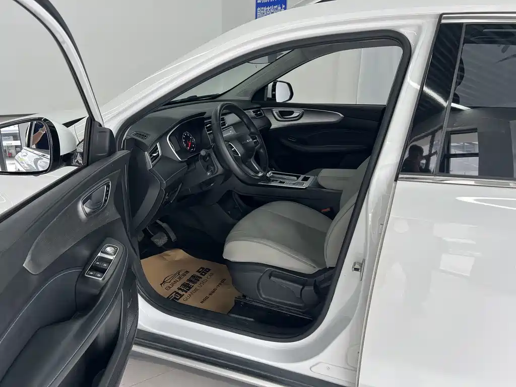 Roewe RX5 — миниатюра 3