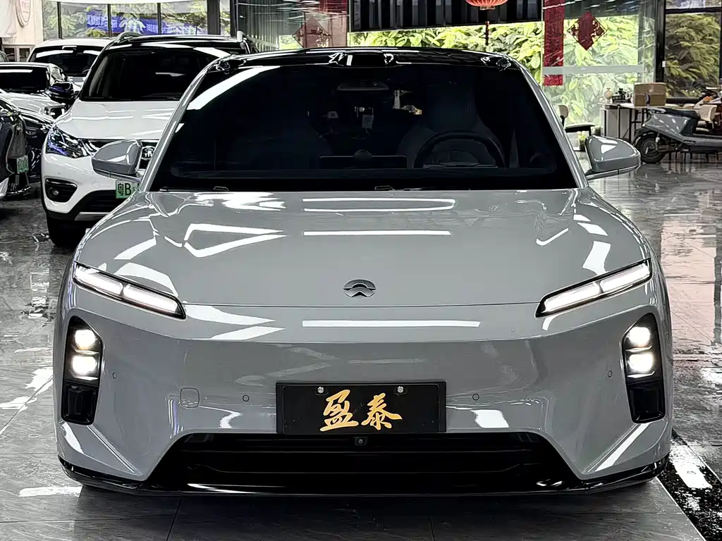 NIO ET5T — миниатюра 2