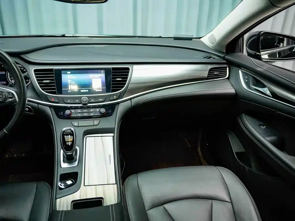 Buick LaCrosse — миниатюра 6