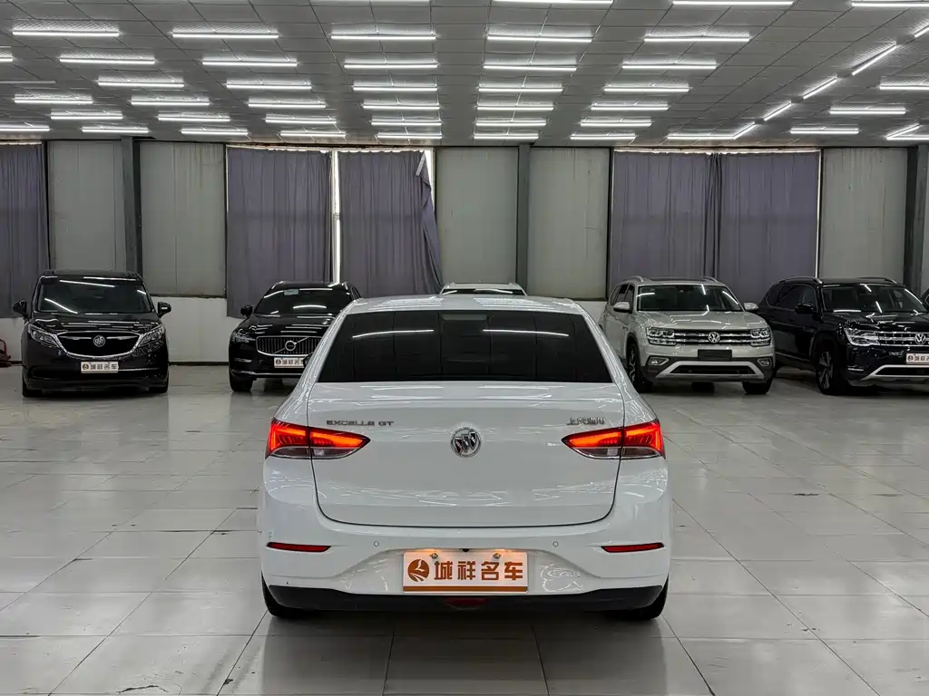 Buick Excelle — миниатюра 9