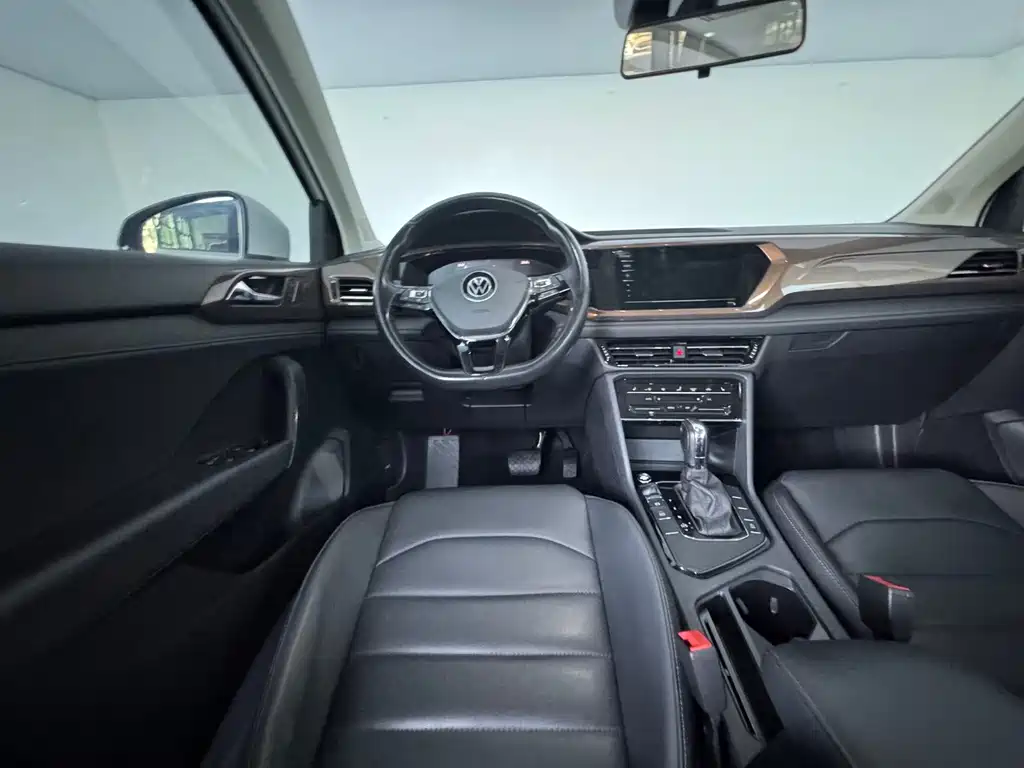 Volkswagen Tharu — миниатюра 16