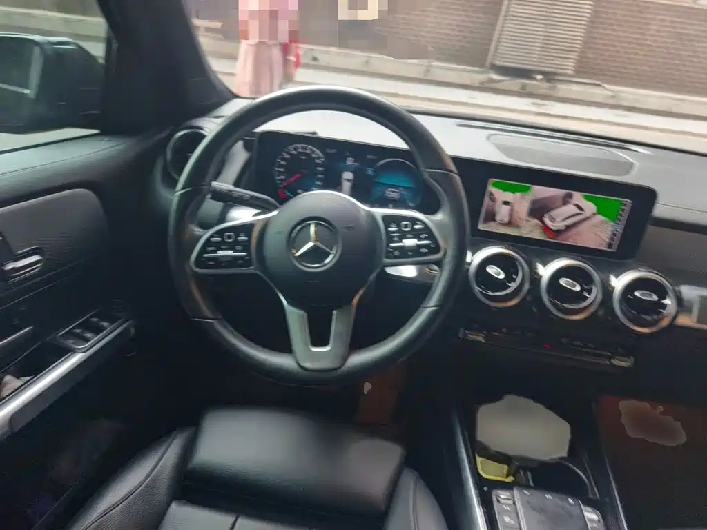 Mercedes-Benz GLB — миниатюра 3