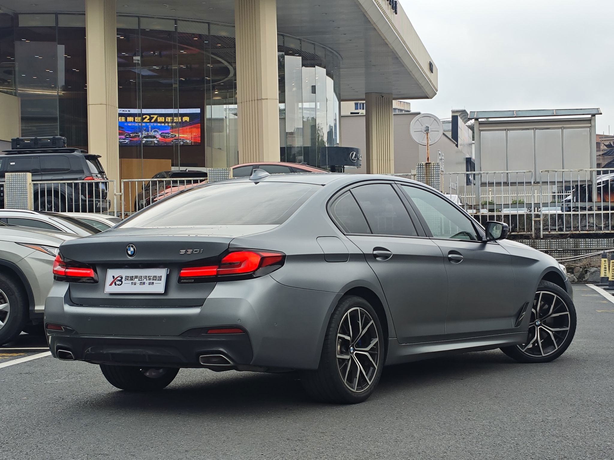 BMW 5 Series (Import) — миниатюра 5