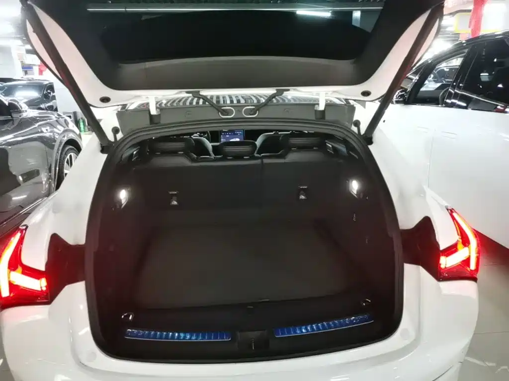 Neta S Shooting Brake — миниатюра 19