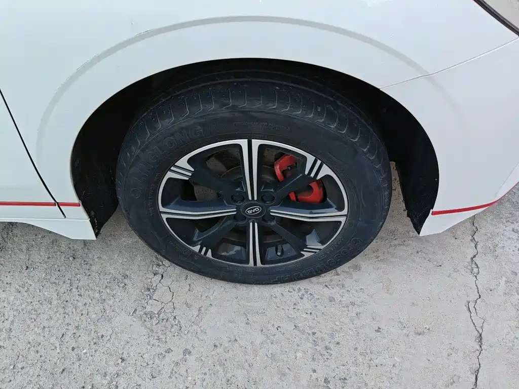 BYD e2 — миниатюра 25