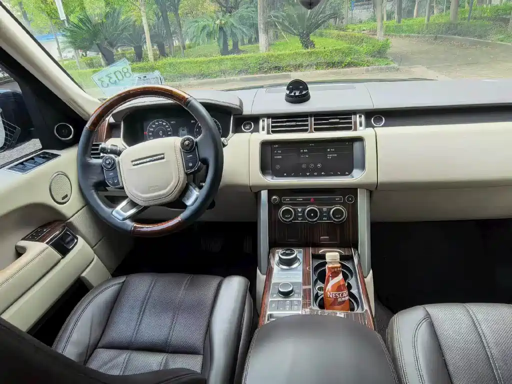 Land Rover Range Rover — миниатюра 7
