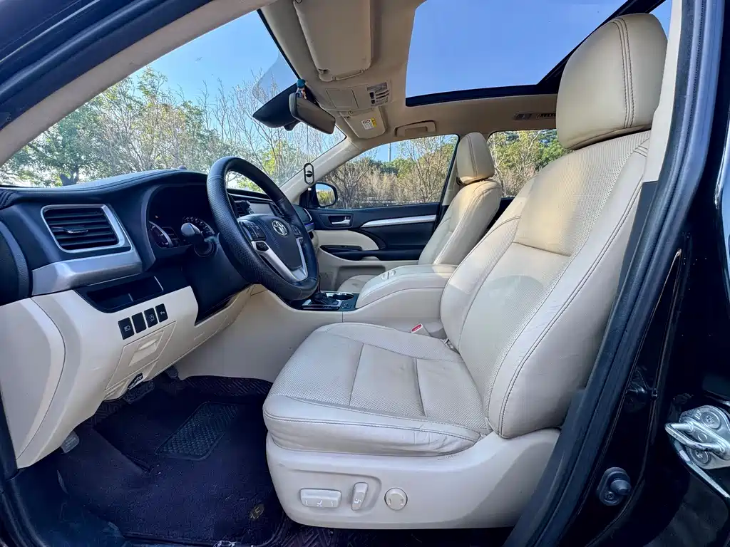 Toyota Highlander — миниатюра 4