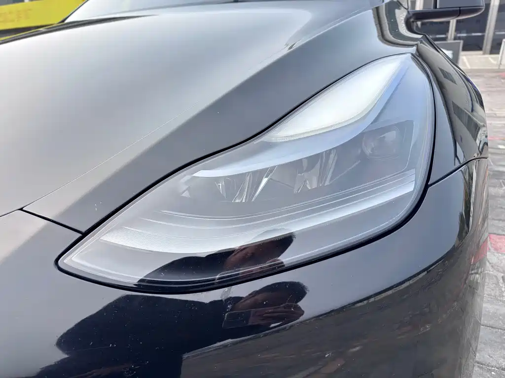 Tesla Model Y 2022 — фото 14