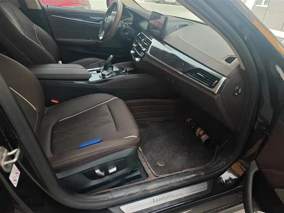 BMW 5 Series 5 2022 525Li Luxury