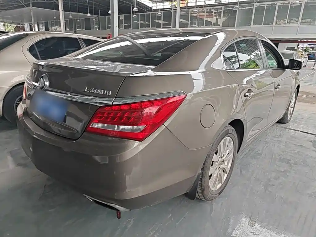 Buick LaCrosse — миниатюра 7