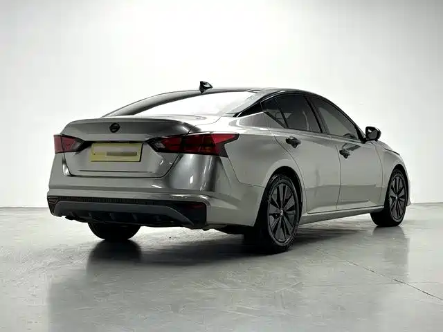 Nissan Teana — миниатюра 9