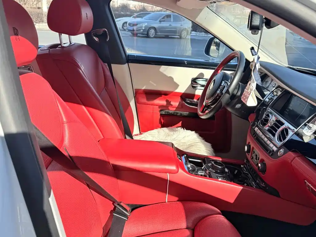 Rolls-Royce Ghost — миниатюра 7