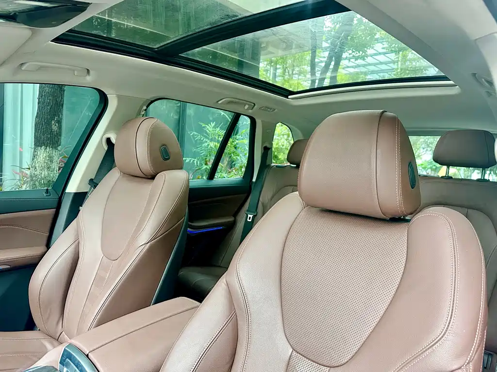 BMW X5 (Import) — миниатюра 17