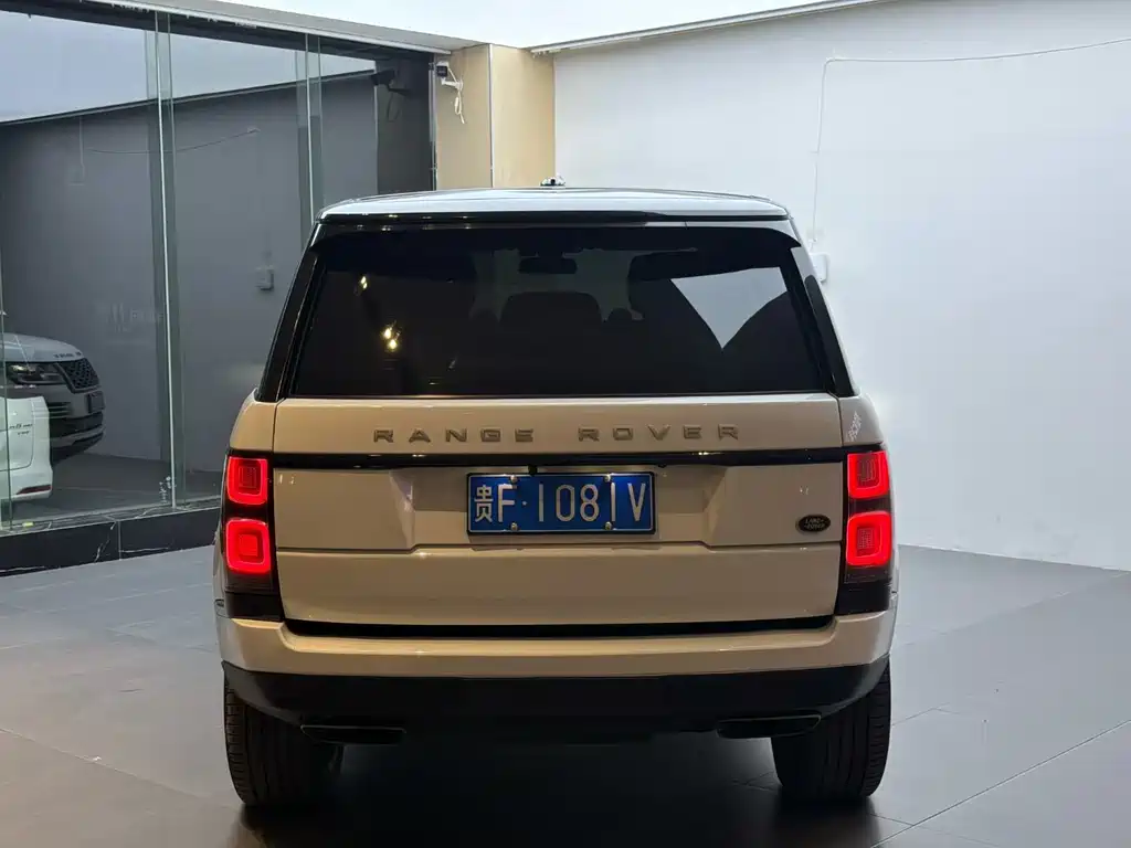 Land Rover Range Rover — миниатюра 8