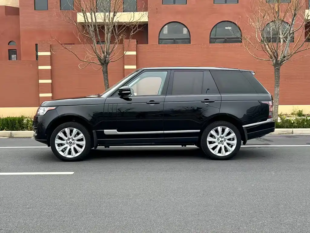 Land Rover Range Rover — миниатюра 7
