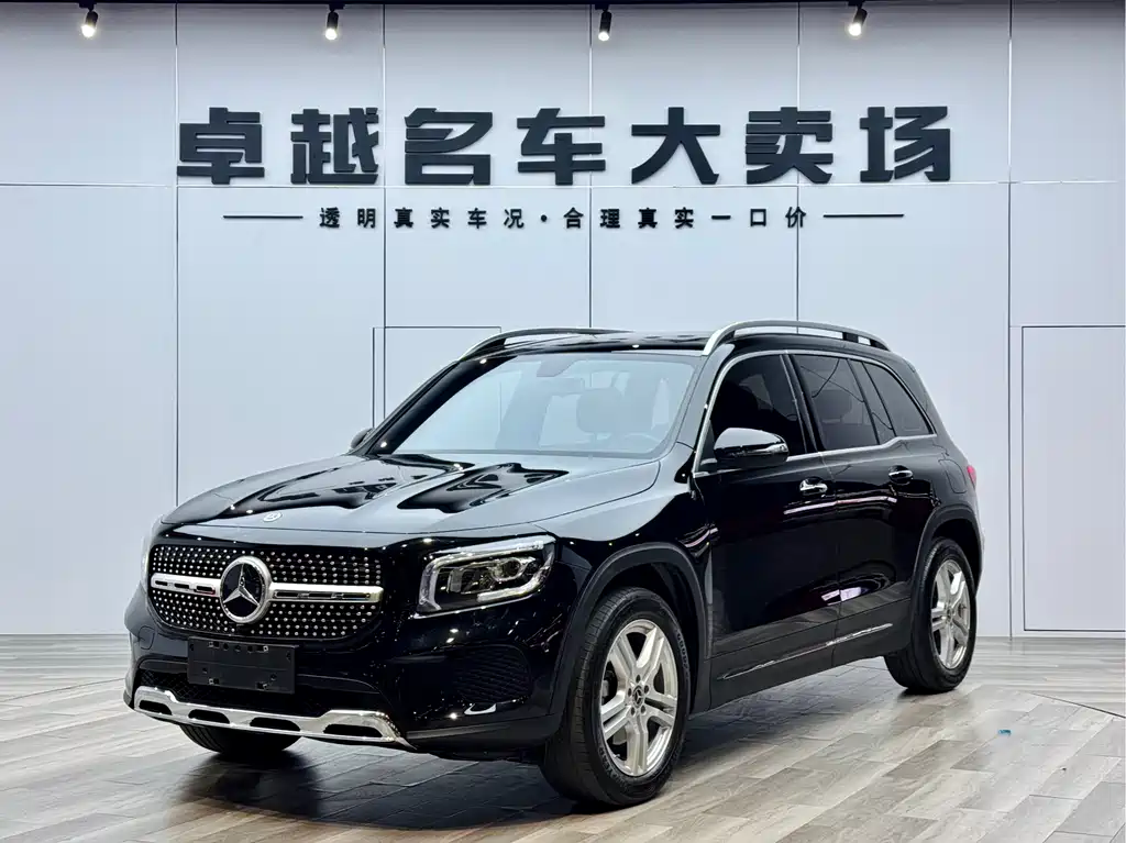 MERCEDES-BENZ GLB
