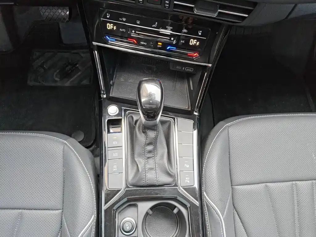 Volkswagen Passat — миниатюра 14
