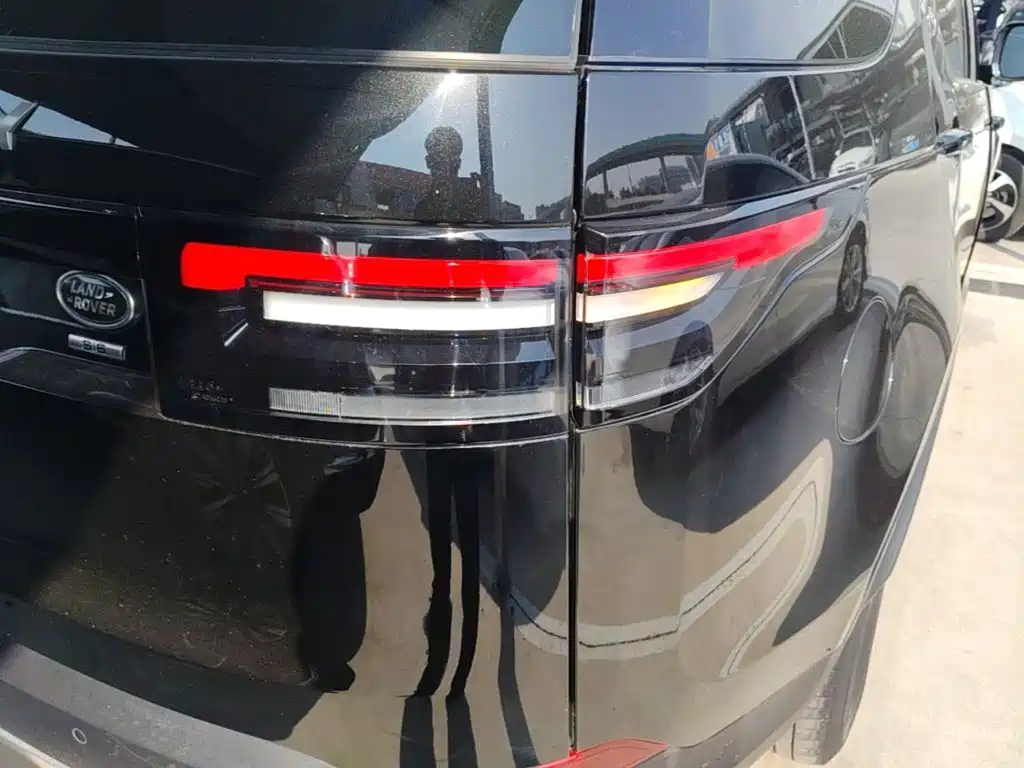 Land Rover Discovery — миниатюра 8