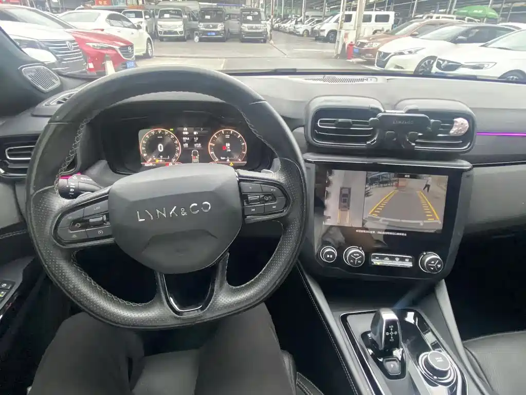 Lynk & Co 03 — миниатюра 11