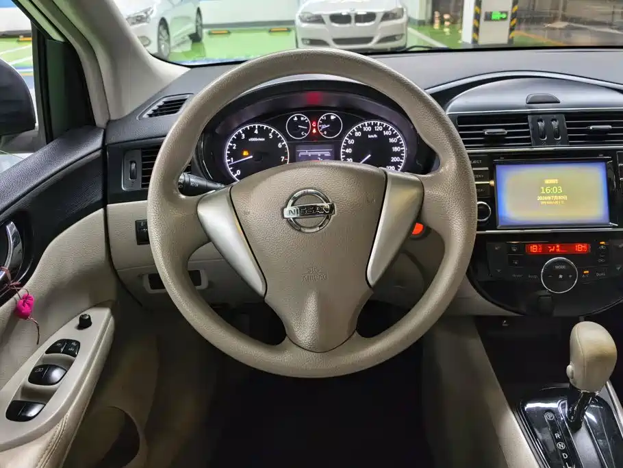 Nissan Tiida — миниатюра 15