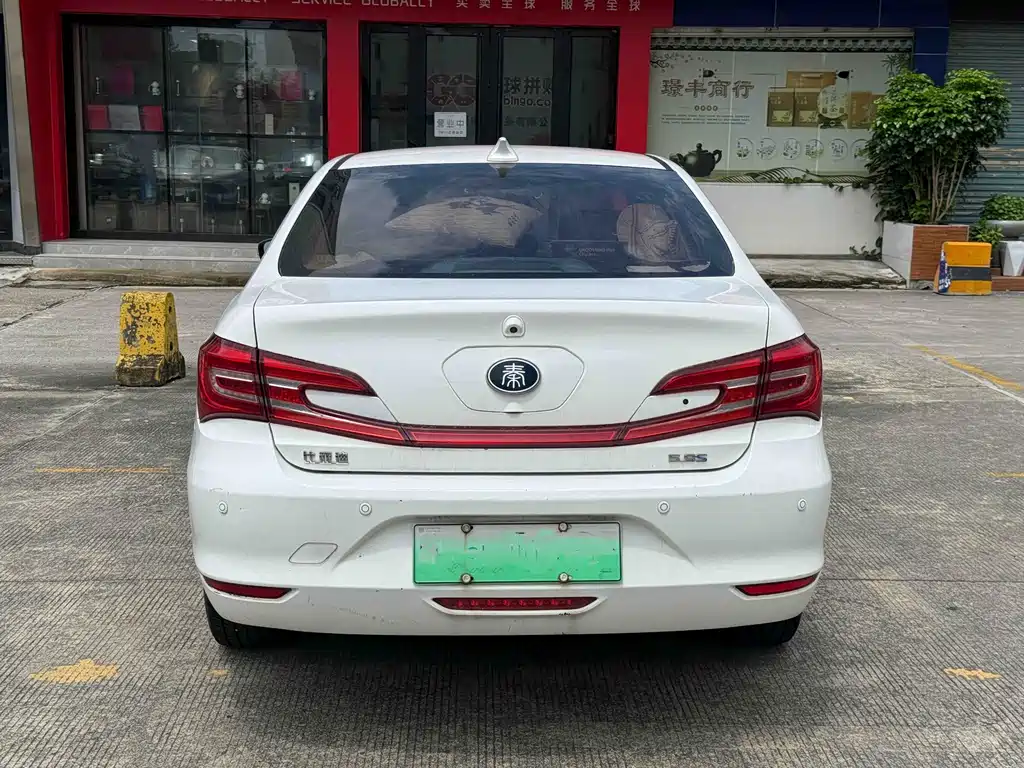 BYD Qin NEV — миниатюра 9