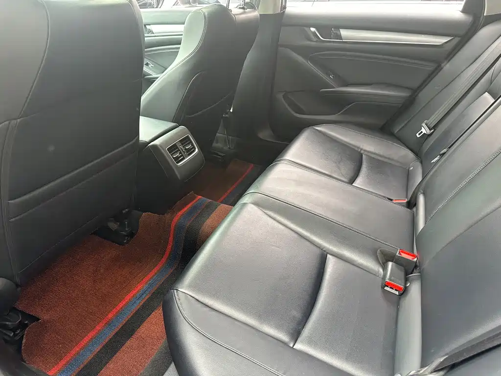 Honda Accord — миниатюра 14