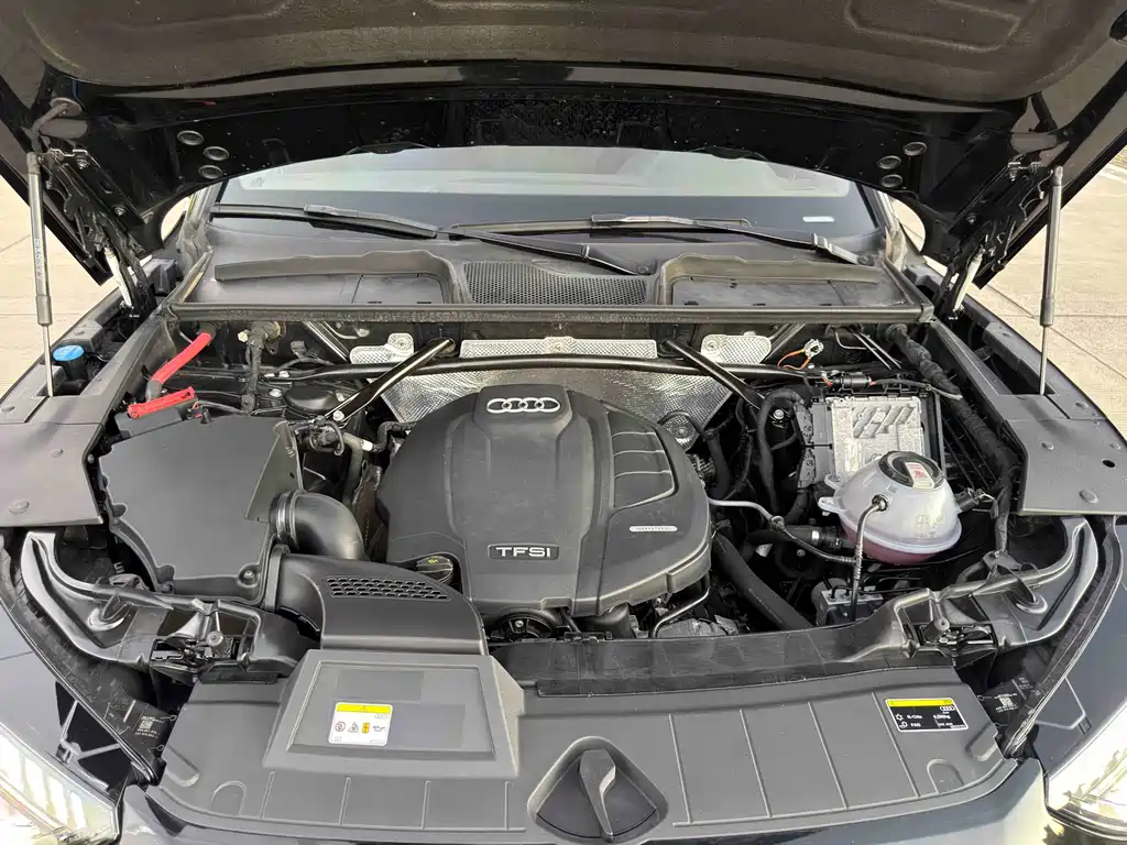 Audi Q5L Sportback — миниатюра 26