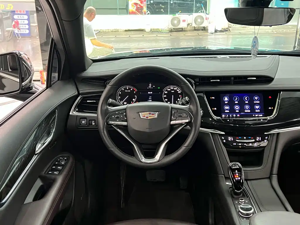 Cadillac XT6 — миниатюра 11