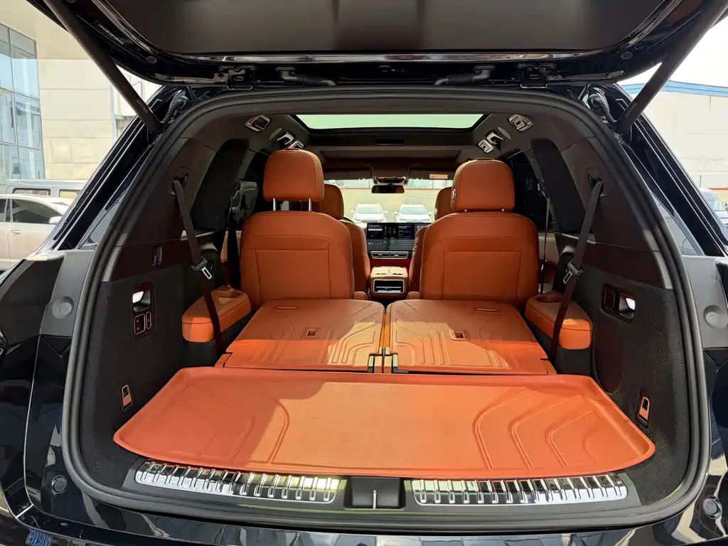 Li Auto Li L8 — миниатюра 13
