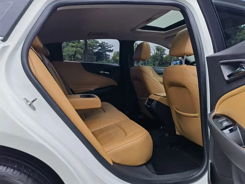 Chevrolet Malibu XL — миниатюра 8