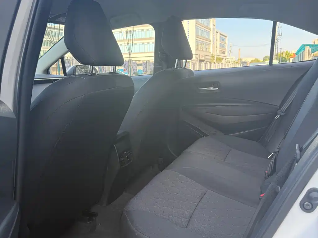 Toyota Corolla — миниатюра 8