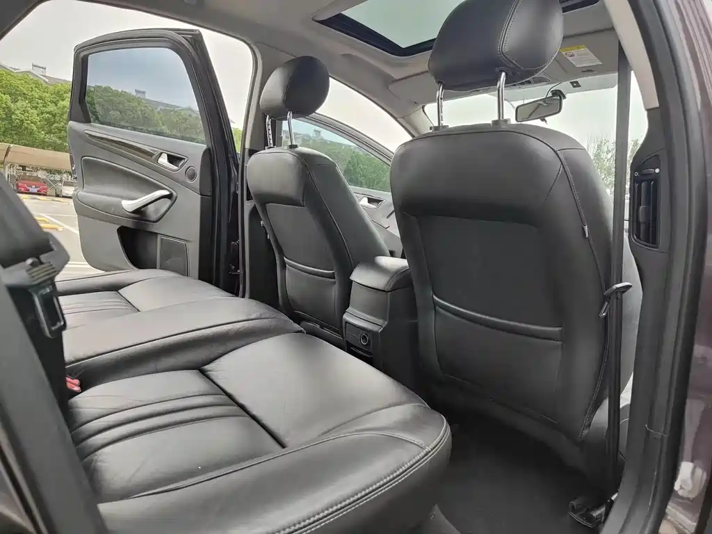 Ford Mondeo Zhisheng — миниатюра 12