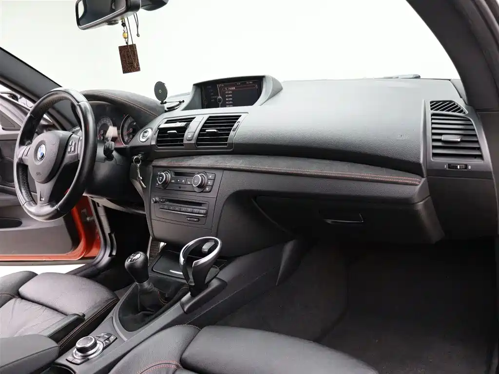 BMW 1 M 2011 1M Coupe