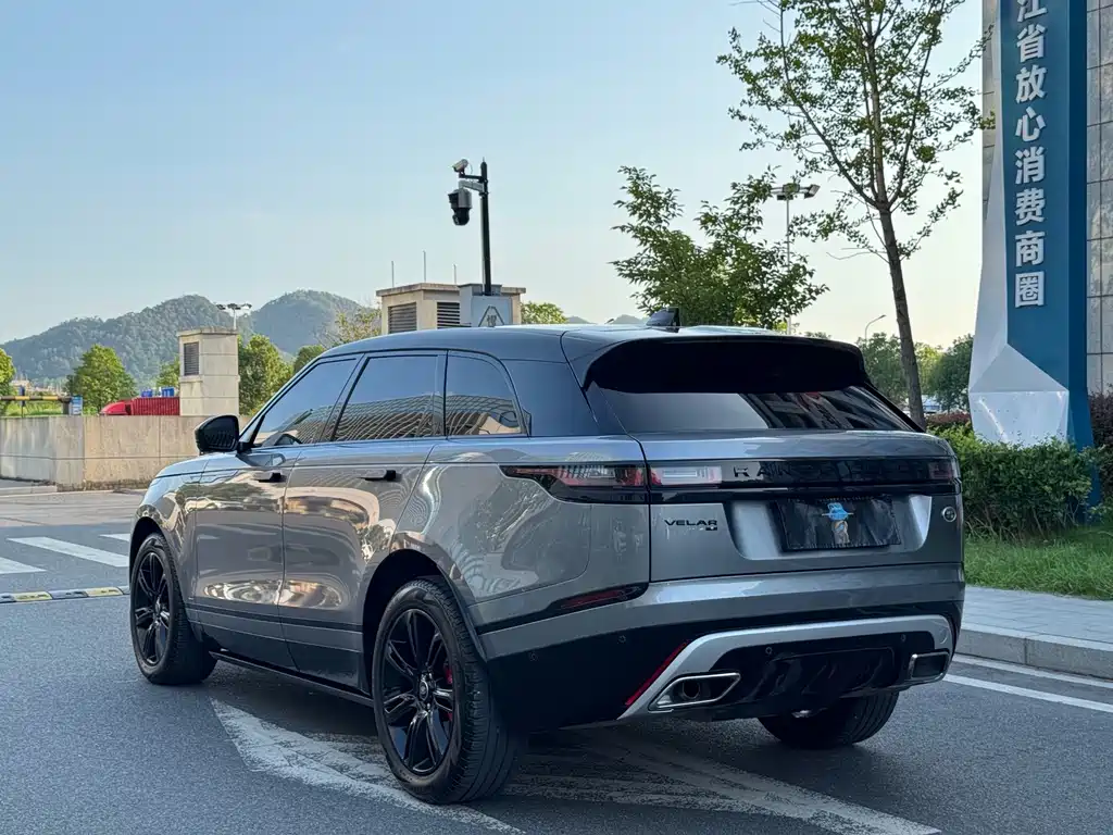 Land Rover Velar — миниатюра 16