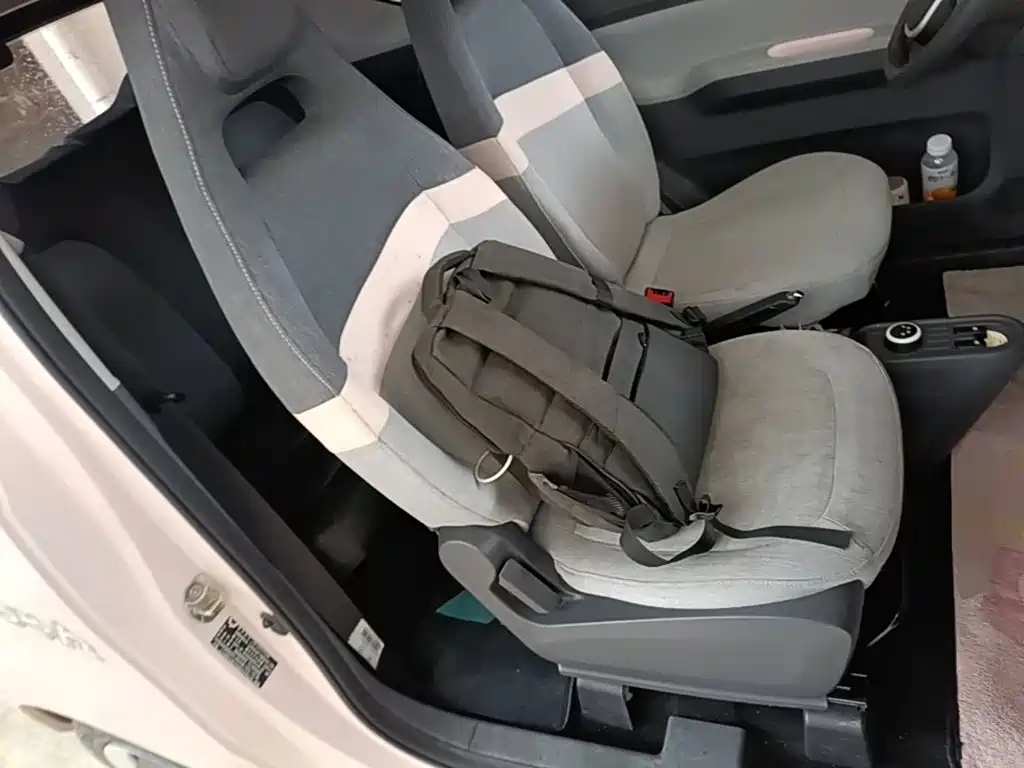 Wuling MINIEV — миниатюра 25