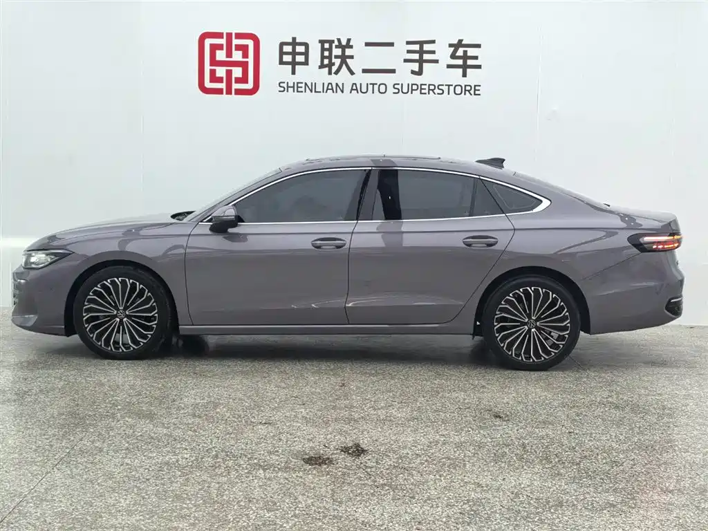 Volkswagen Passat 2025 Pro 380TSI