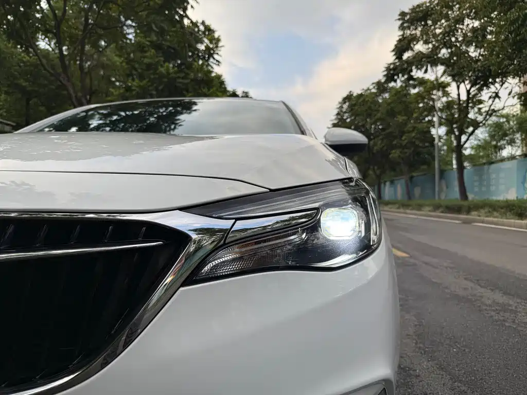 Buick Excelle — миниатюра 16