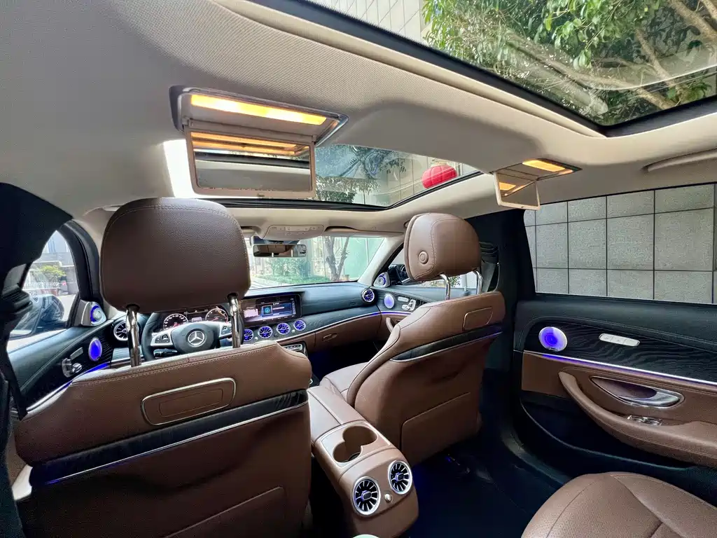 Mercedes-Benz E-Class — миниатюра 24