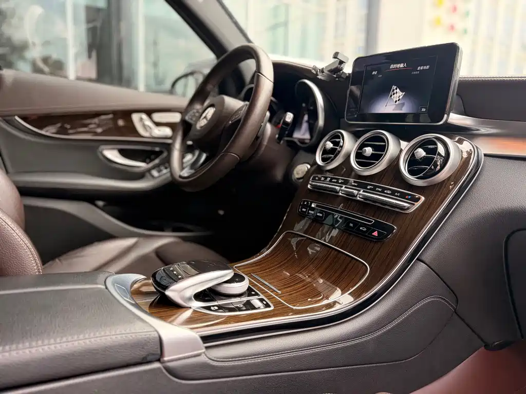 Mercedes-Benz GLC — миниатюра 25