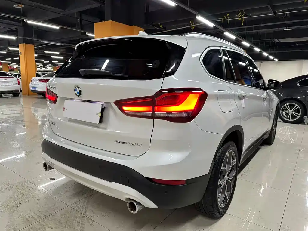 BMW X1 — миниатюра 14
