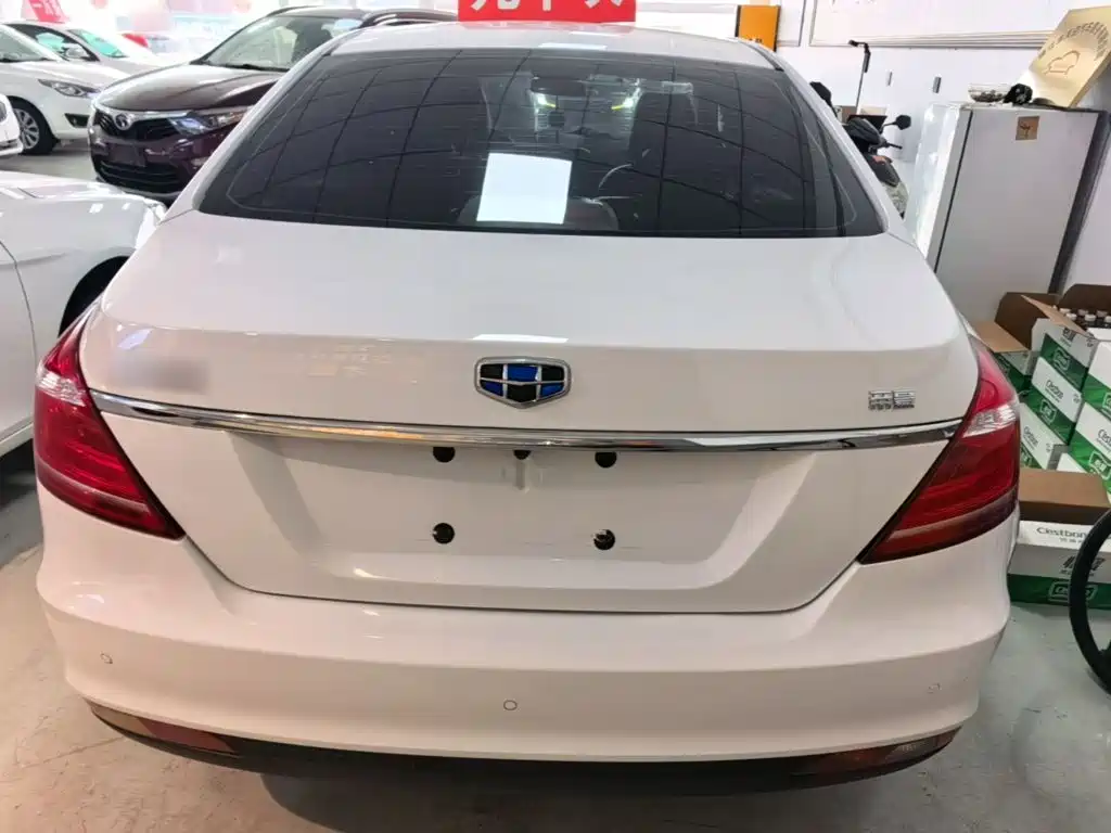Geely Emgrand — миниатюра 6