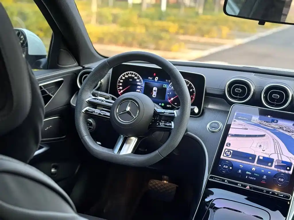 Mercedes-Benz C-Class — миниатюра 8