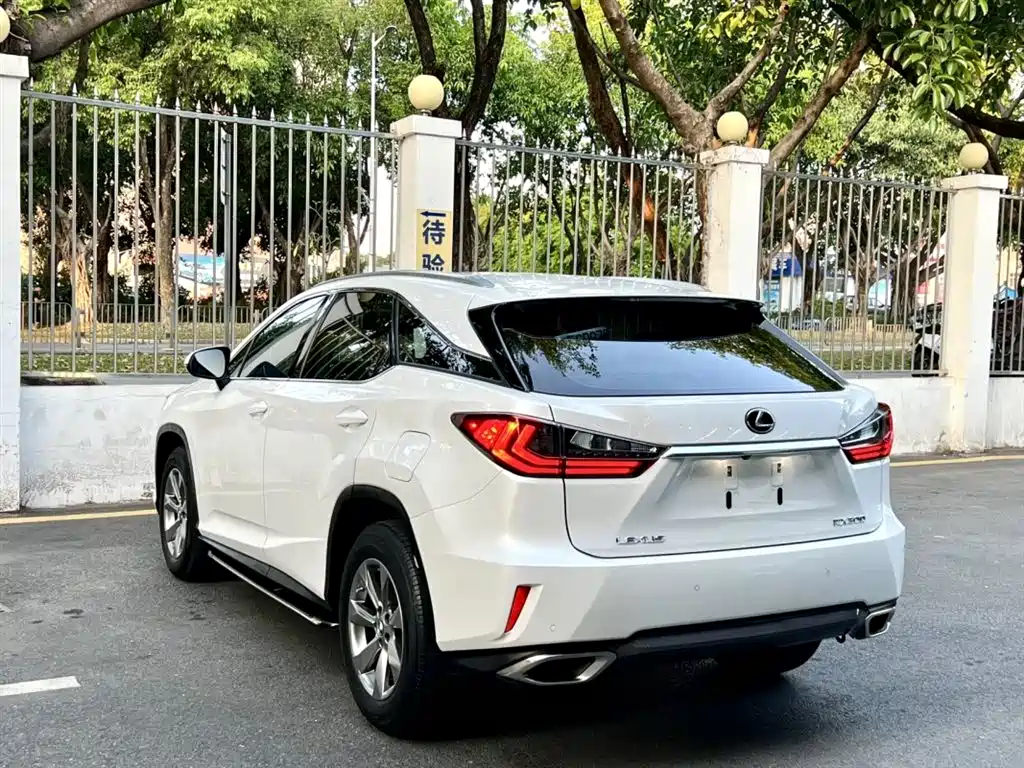 LEXUS RX