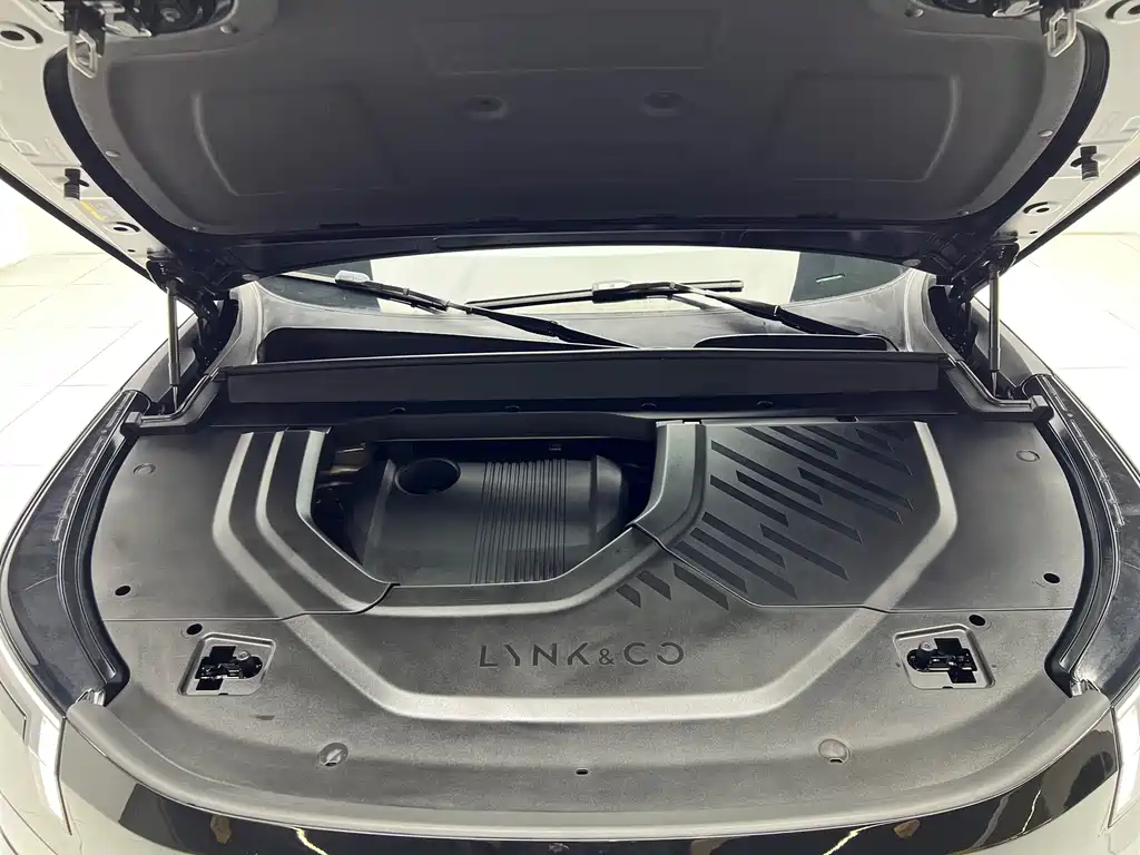 Lynk & Co 900 — миниатюра 20
