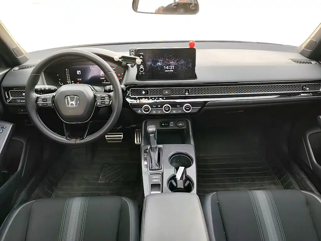 Honda Civic — миниатюра 10