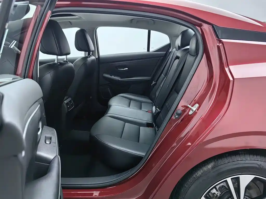 Nissan Sylphy — миниатюра 15