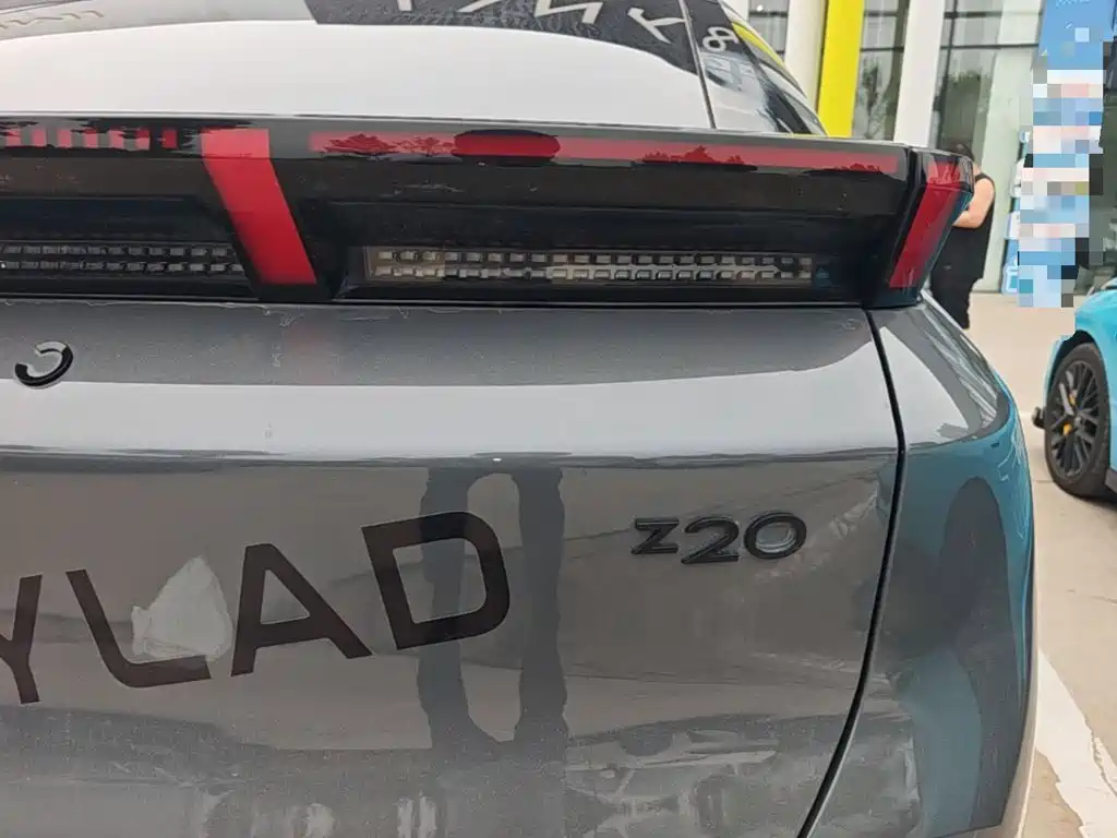 Lynk & Co Z20 — миниатюра 8